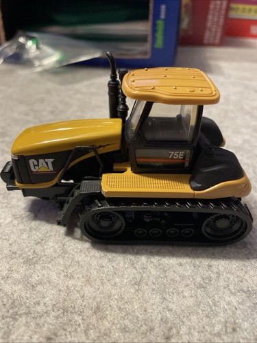 Cat challenger 75e - cat,